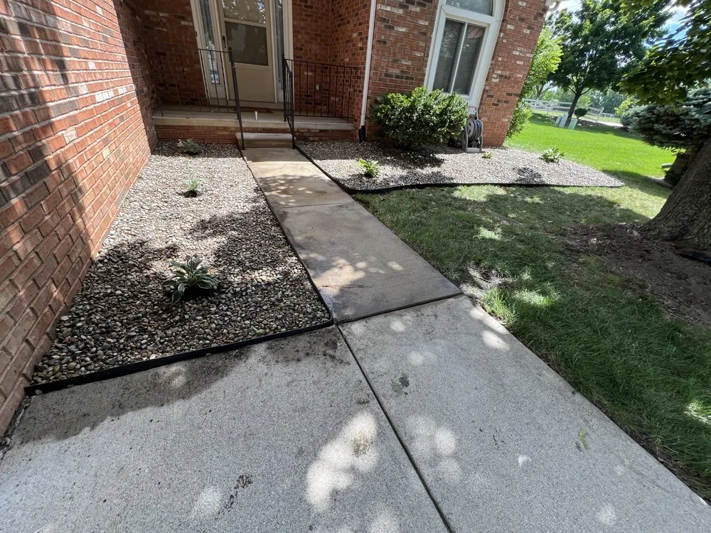 Top-rated landscape design experts serving St. Clair Shores, MI - Grassland