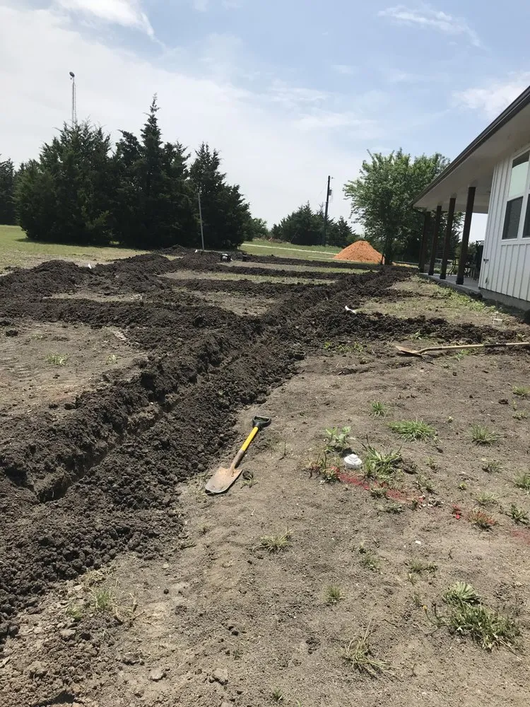 Custom lawn mowing service in Trenton, TX - Grassmaster Lawn Services
