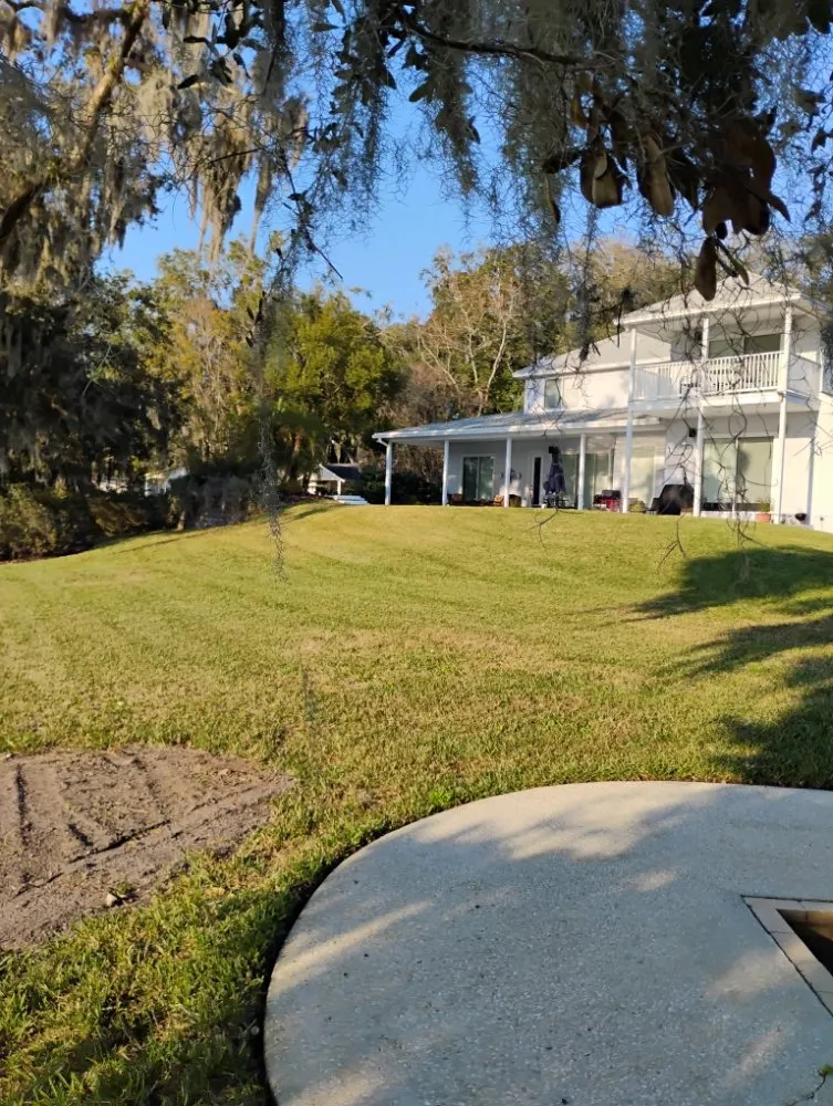 Custom lawn care service in Jacksonville, FL - Grassology Of Jacksonville