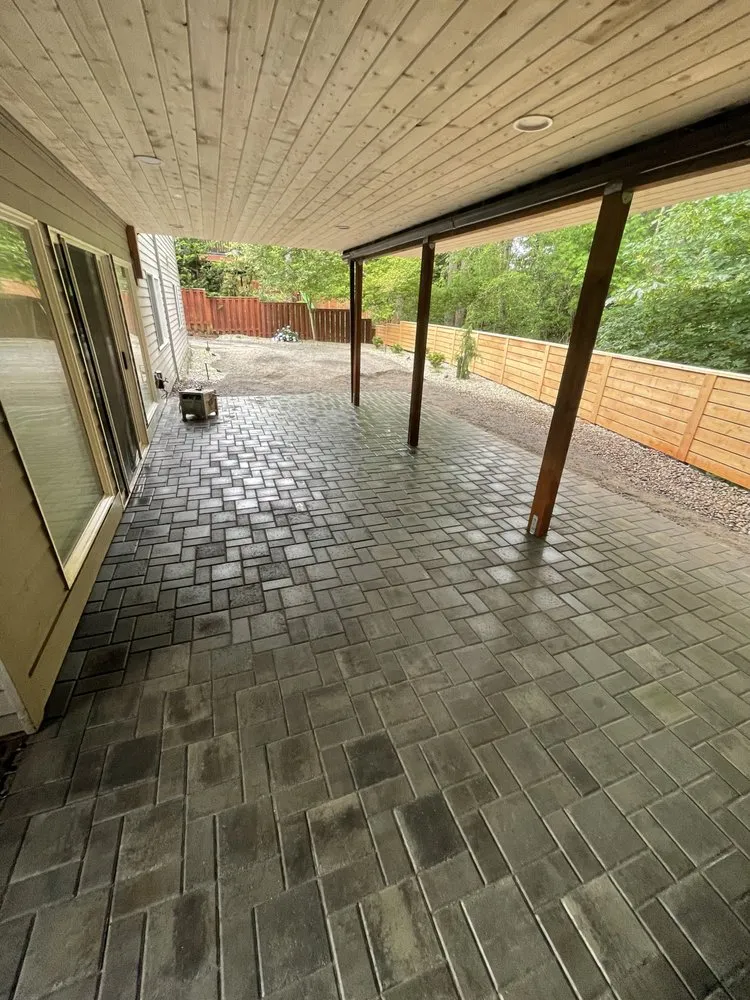 Local garden landscaping in Lake Oswego, OR - Grassroots Construction