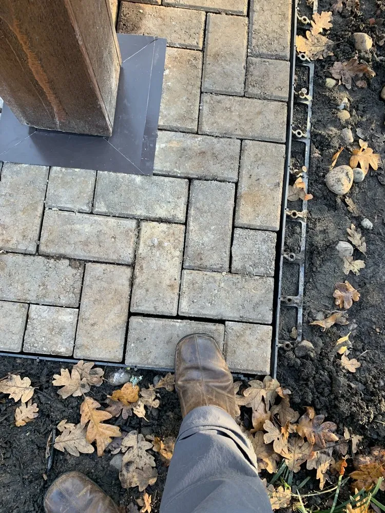 Top-rated landscape design in Lake Oswego, OR by Grassroots Construction