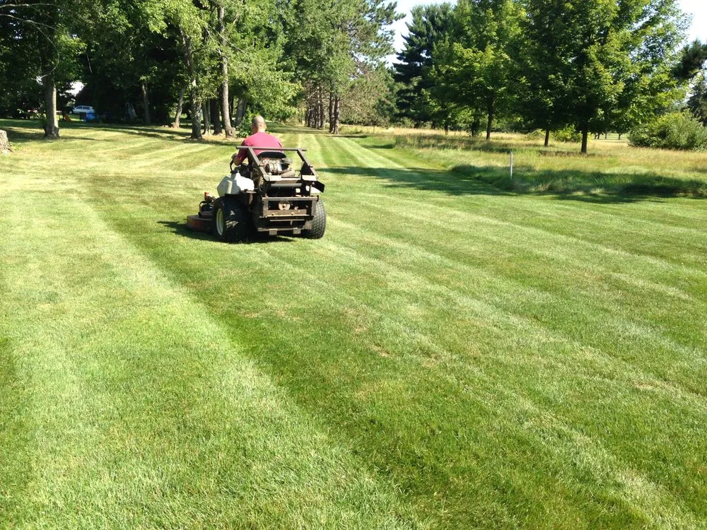 Affordable landscaping services experts serving Ellington, CT - Grassroots