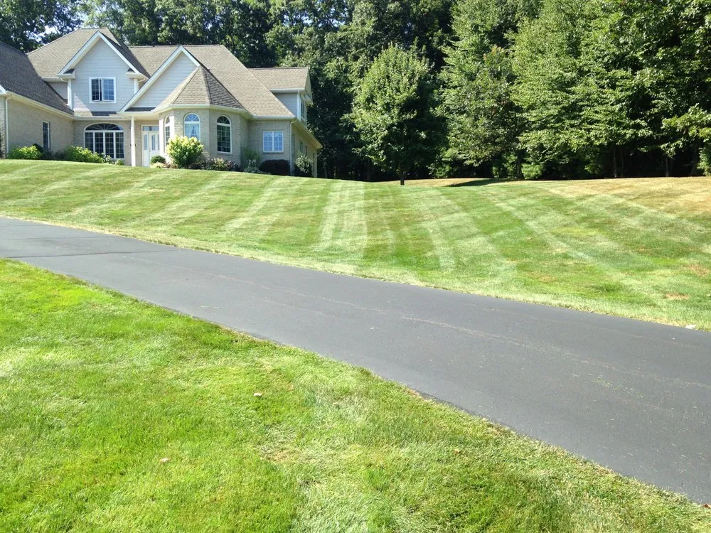 Top-rated garden landscaping in Ellington, CT - Grassroots