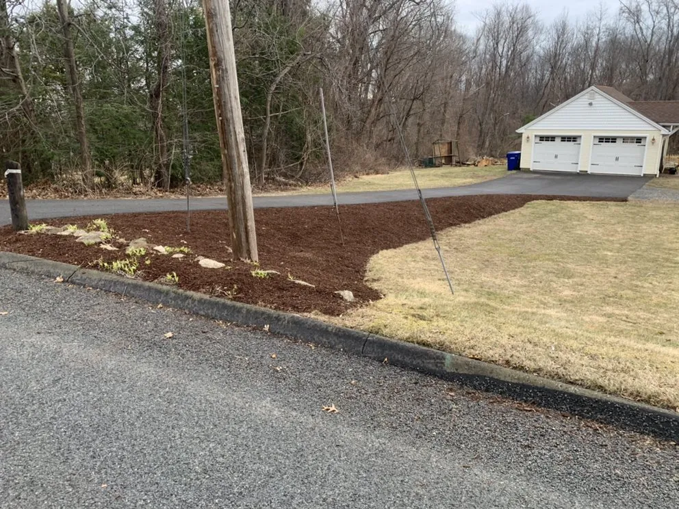 Local residential landscaping in Ellington, CT - Grassroots