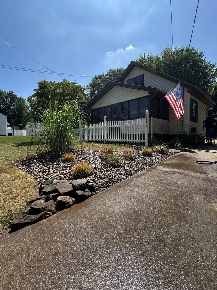 Top-rated lawn care service in Tallmadge, OH by Grassroots Exterior Excellence