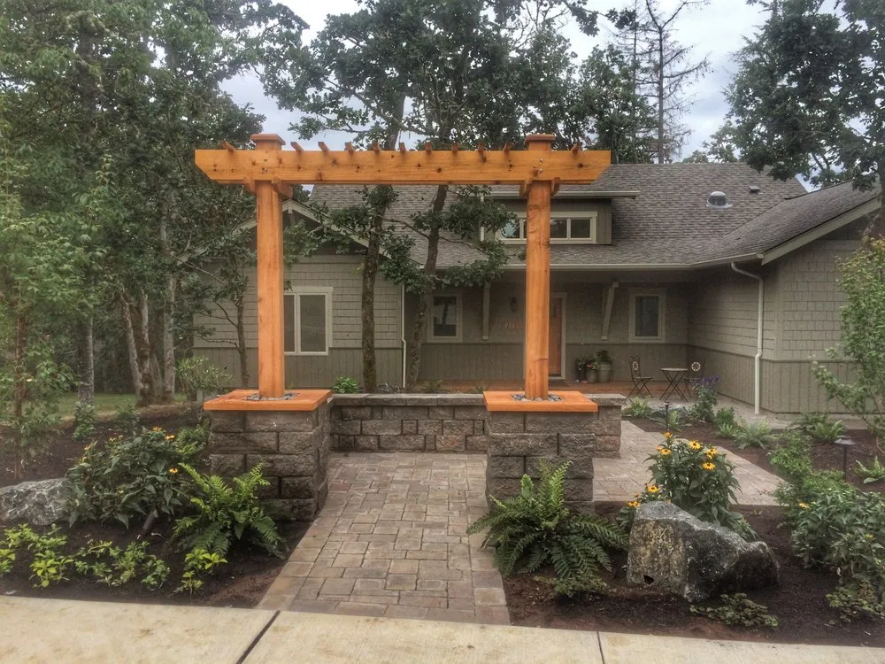 Custom landscape installation experts serving Eugene, OR - GrassRoots Landscape