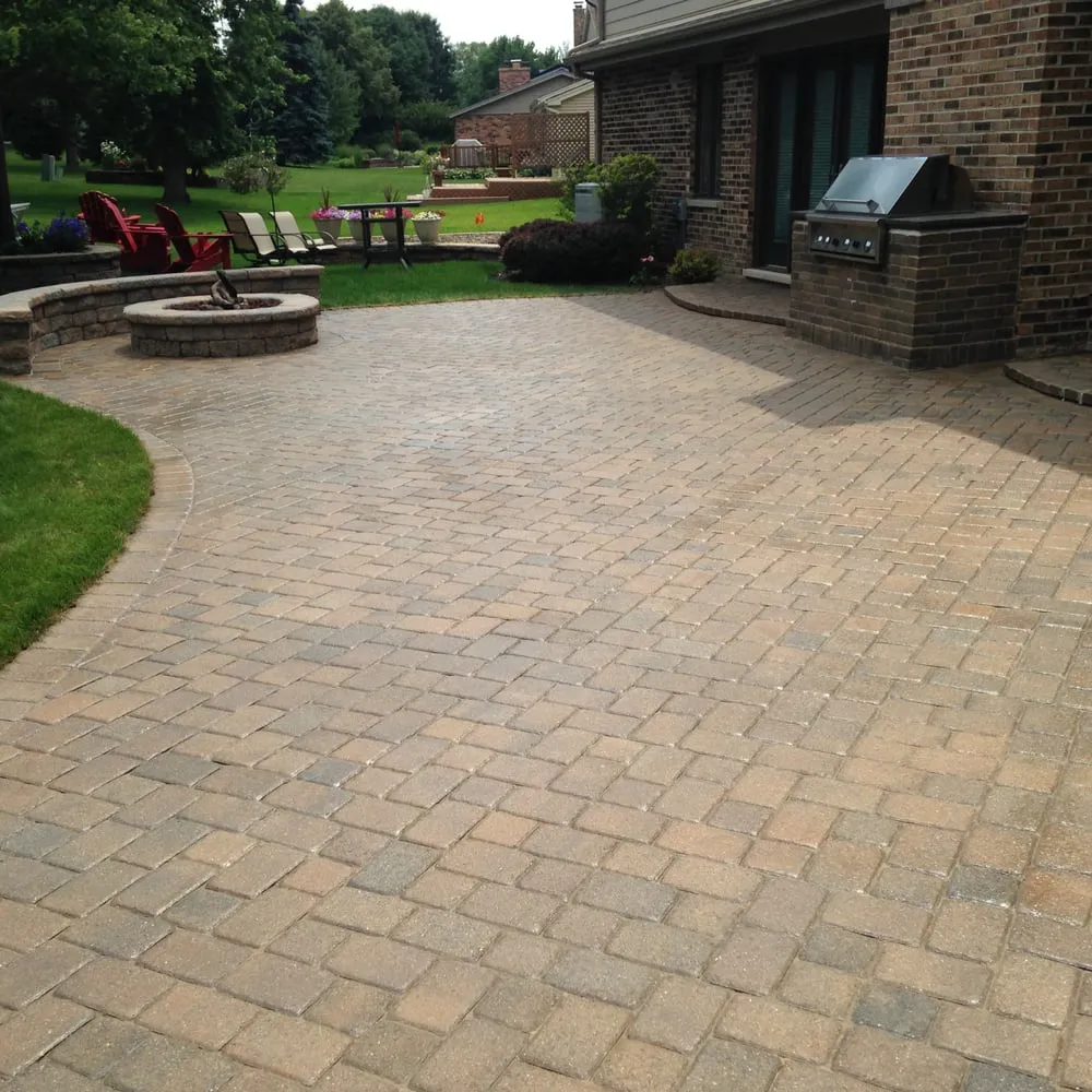 Local lawn care service in Roselle, IL - Grassroots Landscape Specialties