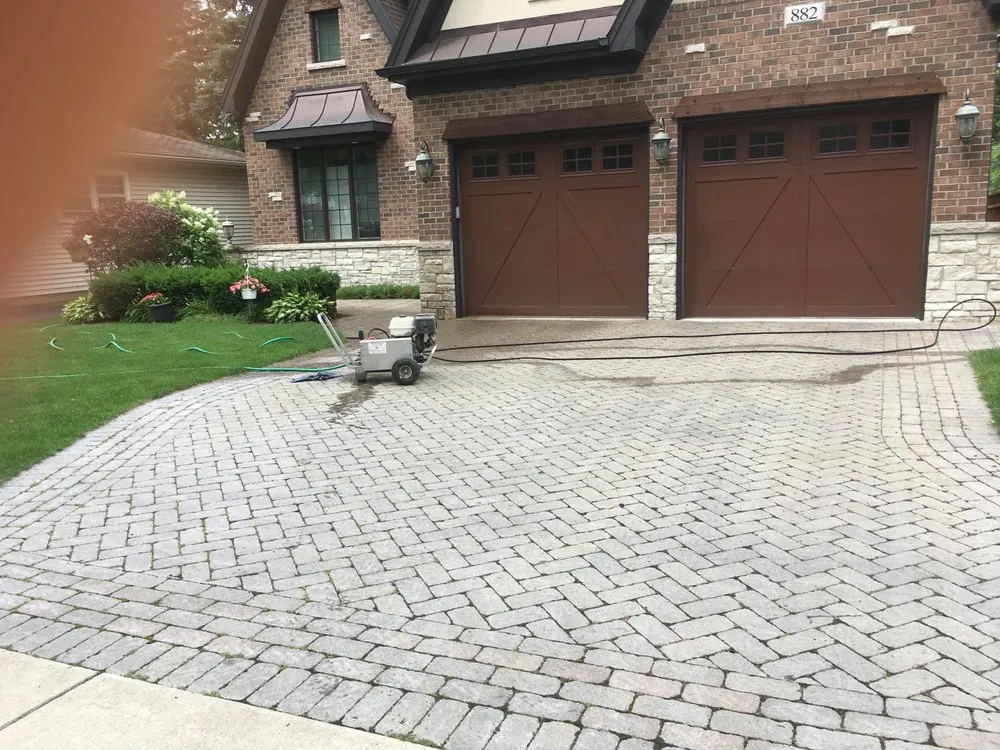 Custom garden landscaping experts serving Roselle, IL - Grassroots Landscape Specialties