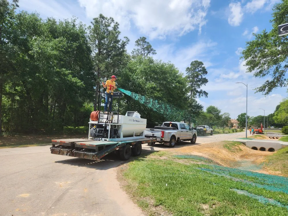 Top-rated yard maintenance experts serving Spring, TX - Grasswirx