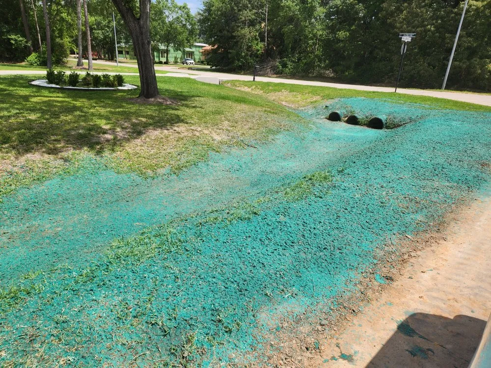 Custom garden landscaping for residential properties in Spring, TX by Grasswirx