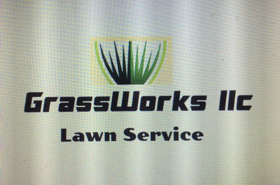 Custom lawn mowing service in Zephyrhills, FL by Grassworks