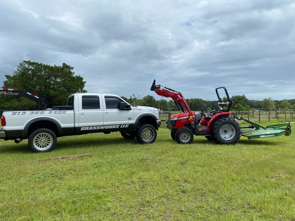 Trusted yard maintenance in Zephyrhills, FL by Grassworks