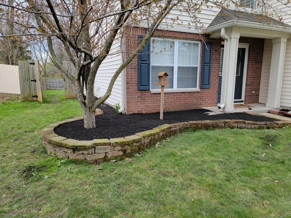 Custom garden landscaping experts serving Noblesville, IN - Grateful Grass Lawn and Landscape Maintenance