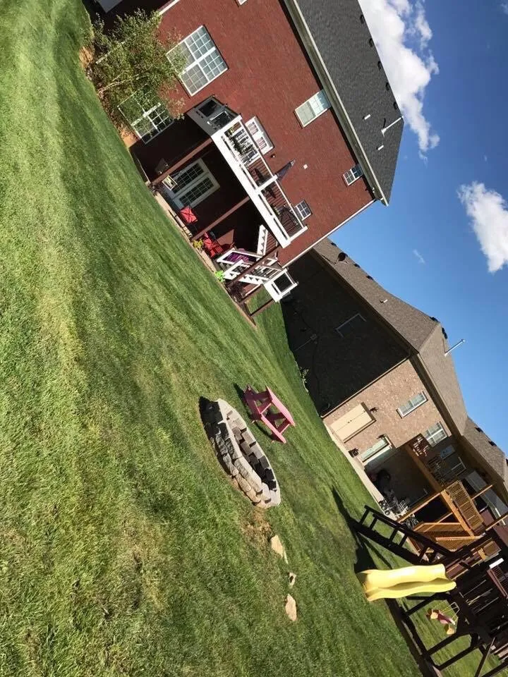 Local garden landscaping experts serving Louisville, KY - Gravel Blades Lawn & Landscape