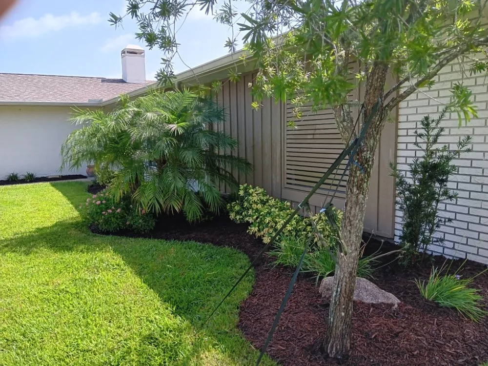 Top-rated yard maintenance with custom design in Palm Coast, FL by Graves Landscaping And Design