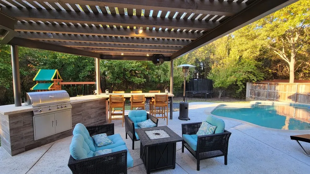 Affordable yard maintenance in Rockwall, TX - Graves Pools and Outdoor Living