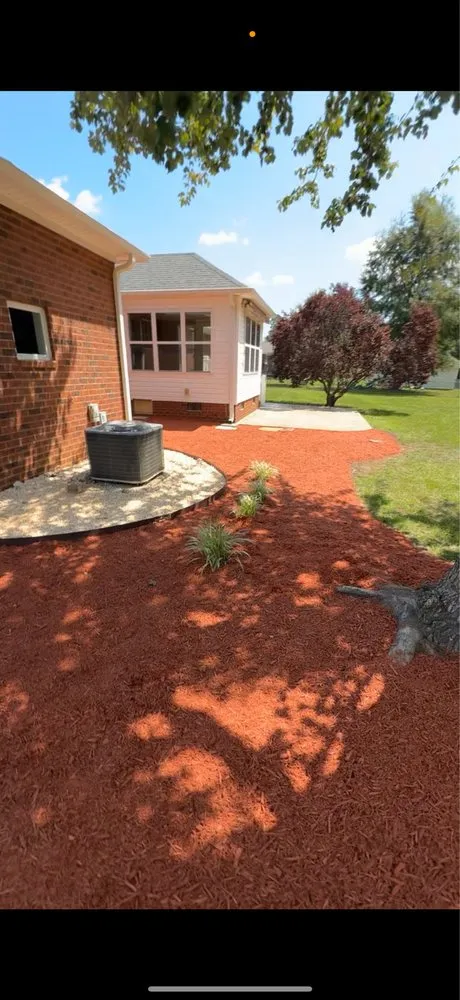 Custom yard cleanup service experts serving Florence, SC - Gravety Cutz