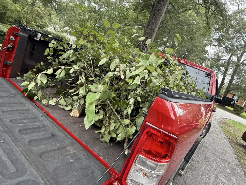 Local lawn care service in Florence, SC by Gravety Cutz