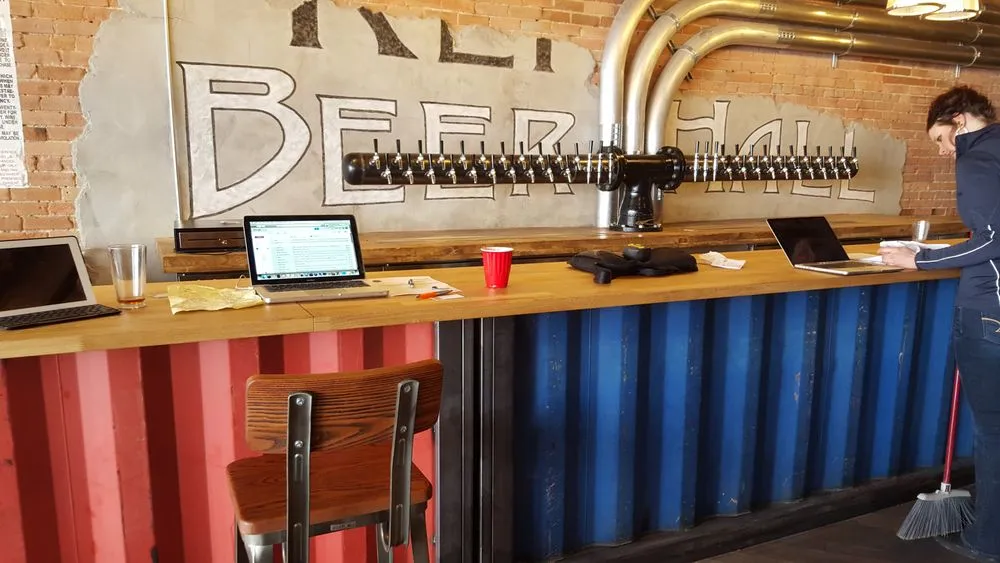 Local lawn care service near you in Carlsbad, CA by Gravity Services