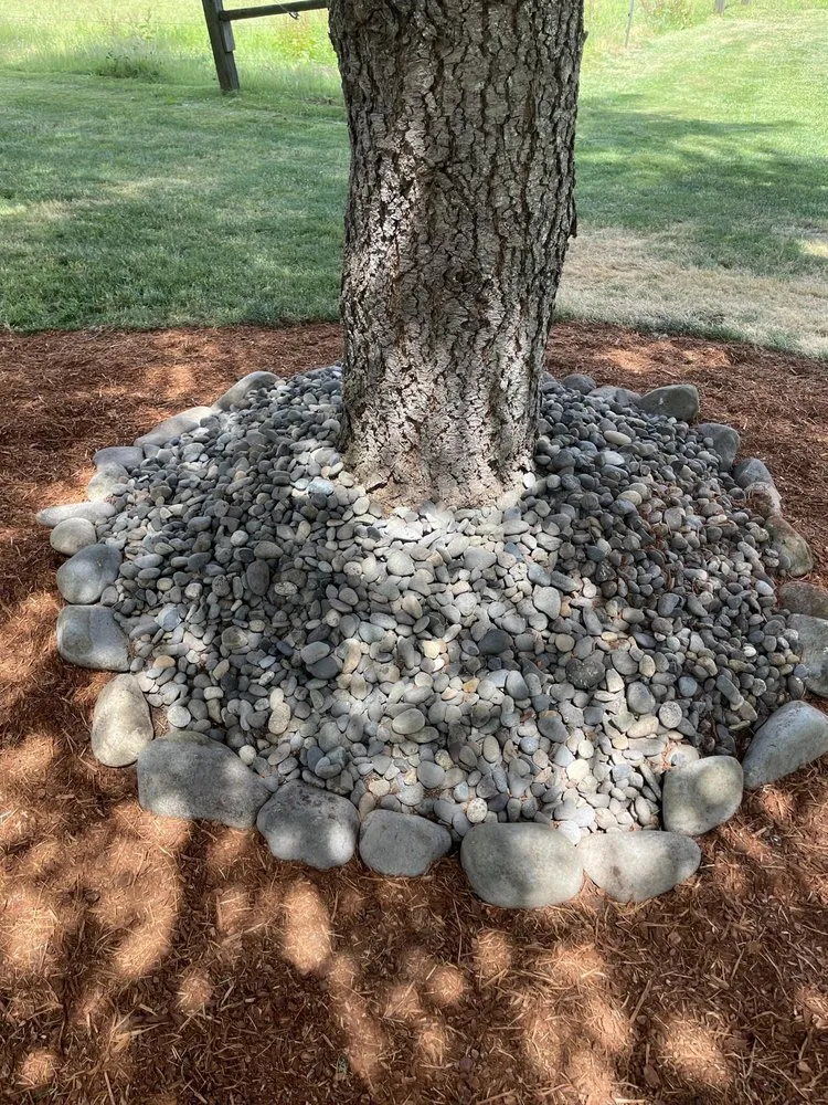 Reliable garden landscaping for outdoor upgrades in Scappoose, OR by Gray and Eggers Lawn Care