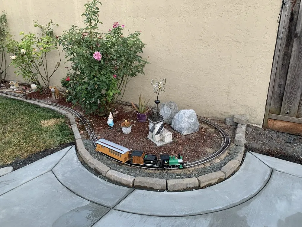 Expert lawn mowing service in Morgan Hill, CA - Gray Concrete