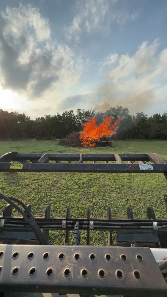 Top-rated yard cleanup service with custom design in Cleburne, TX by Gray Dog Contracting