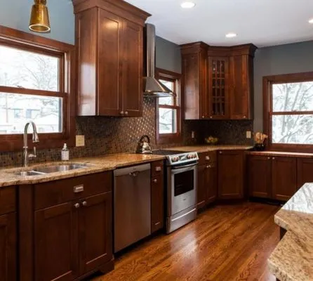 Gray Home Improvement & Landscaping Logo