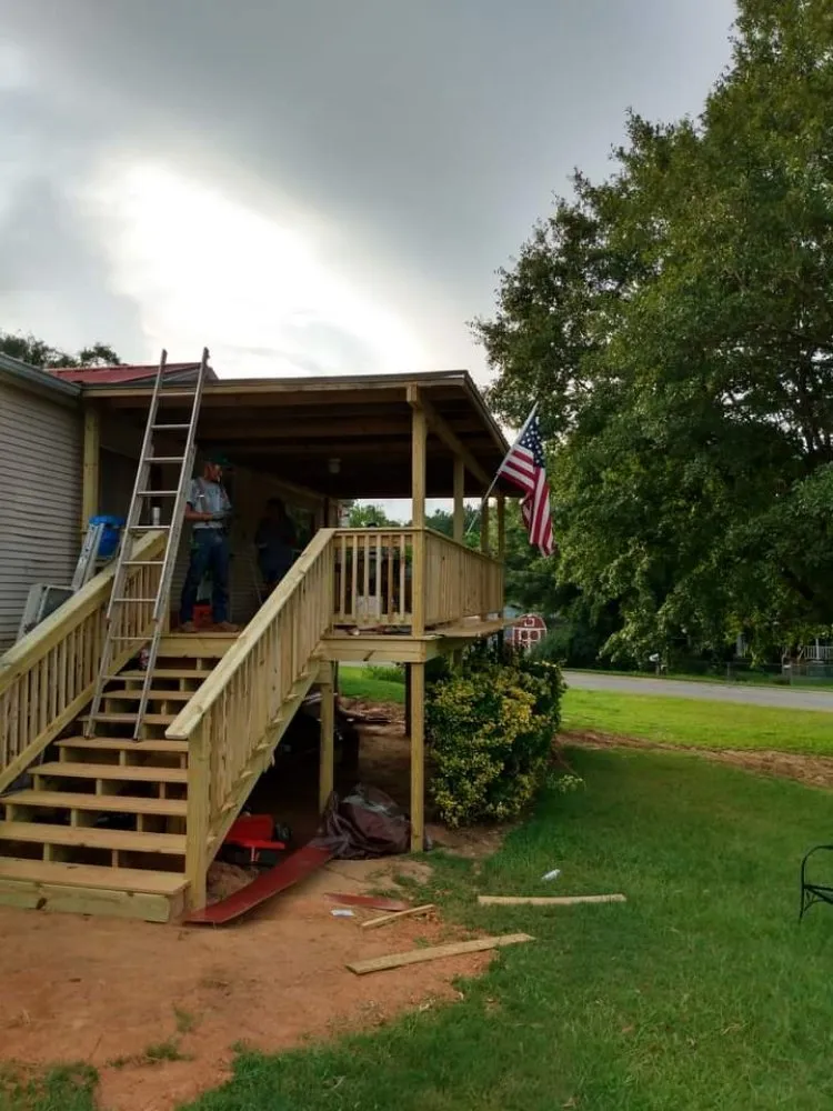 Custom yard cleanup service experts serving Warner Robins, GA - Gray Landscaping And Handyman