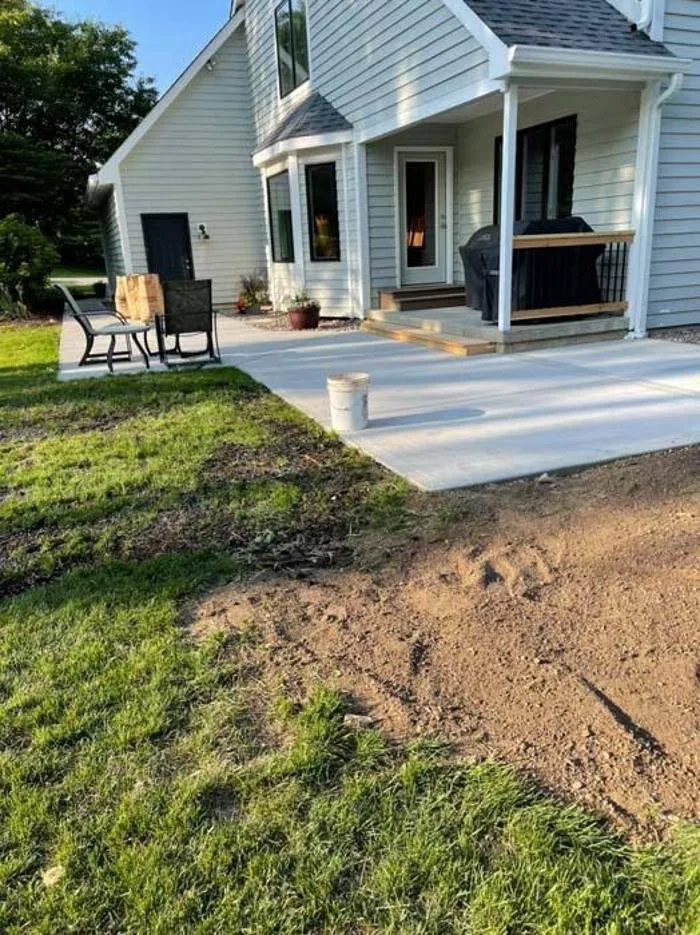 Local lawn mowing service experts serving Crystal Lake, IL - Gray Slate Hardscapes