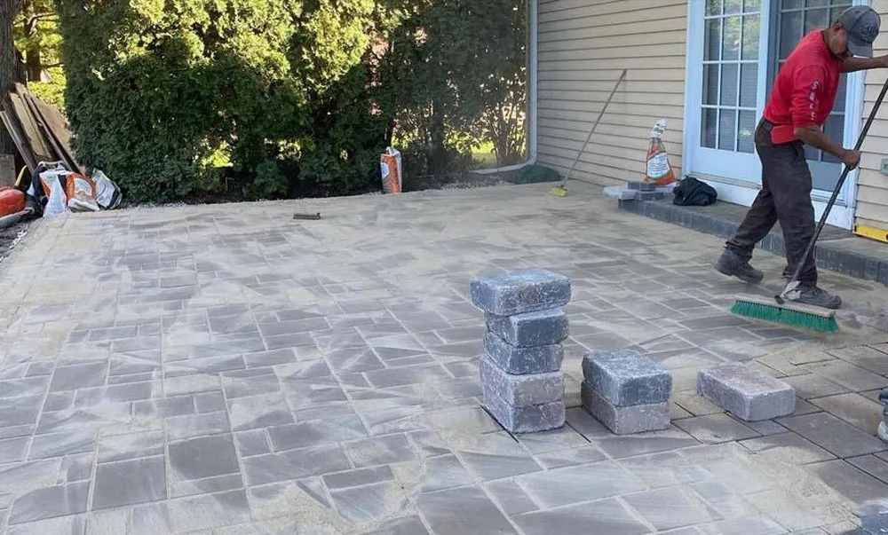 Affordable lawn care service in Crystal Lake, IL - Gray Slate Hardscapes