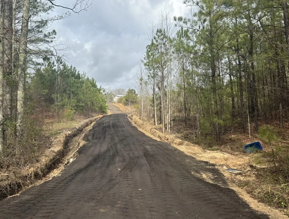 Top-rated yard cleanup service for residential properties in Verbena, AL by Grays Dirt work Land clearing