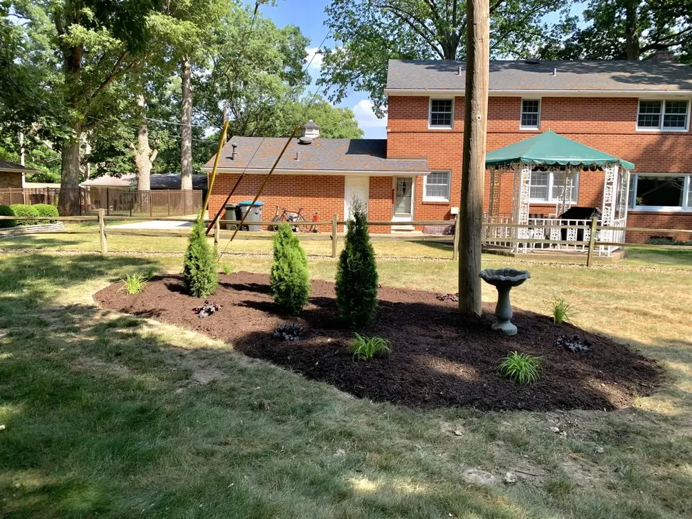 Top-rated lawn care service experts serving Washington, IL - Gray's Groundskeeping