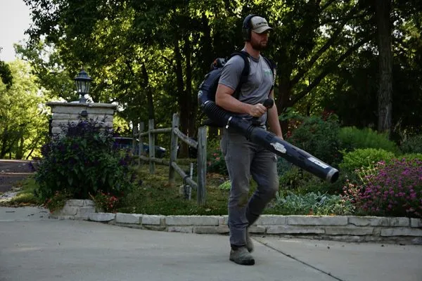 Gray's Groundskeeping