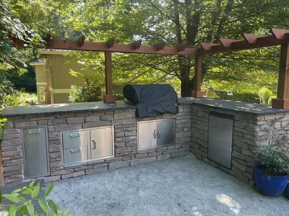 Top-rated yard cleanup service experts serving Duvall, WA - Gray's Landscaping