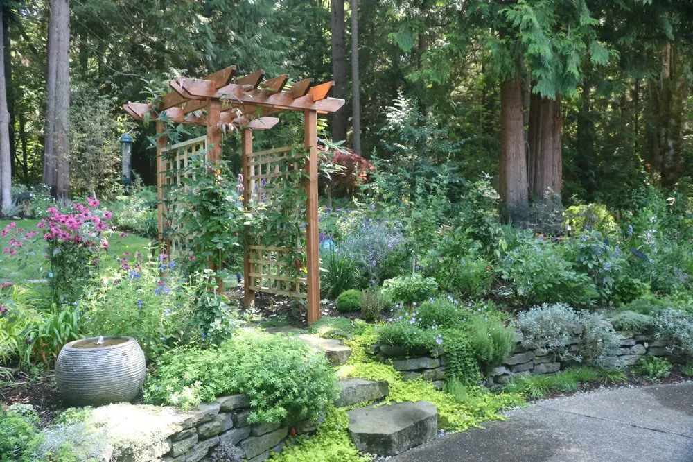 Local yard cleanup service in Duvall, WA by Gray's Landscaping