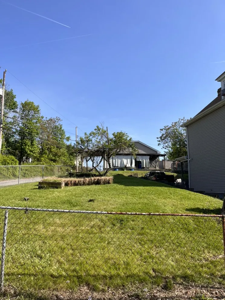 Trusted outdoor landscaping for homes across Pittsburgh, PA - Gray’s Landscaping