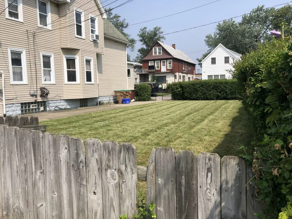 Top-rated lawn care service in Buffalo, NY by Gray’s Lawn Care & Landscaping