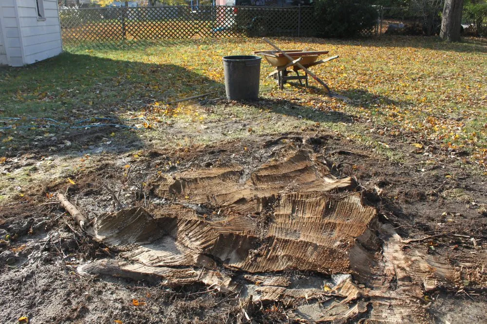 Custom residential landscaping in Garden City, MI - Gray's Outdoor Services