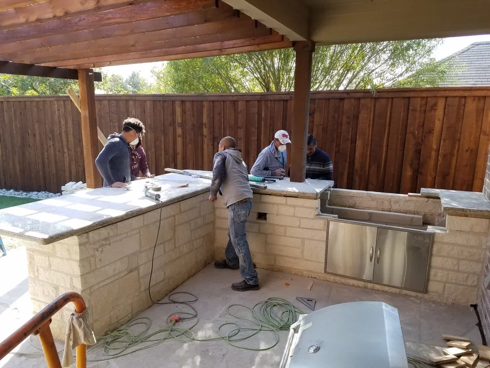 Custom outdoor landscaping in Dallas, TX - Grayscape Landscaping & Design