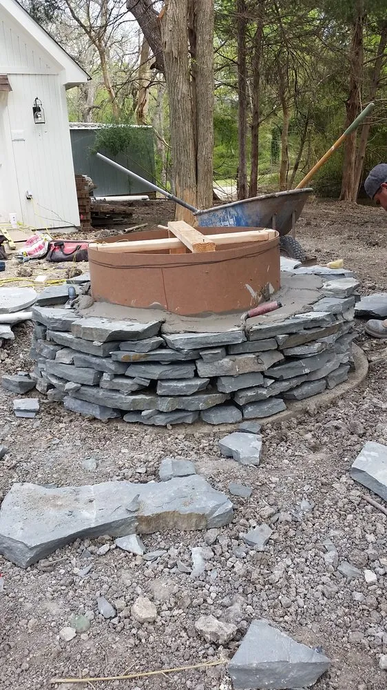 Professional yard cleanup service for beautiful yards across Dallas, TX - Grayscape Landscaping & Design