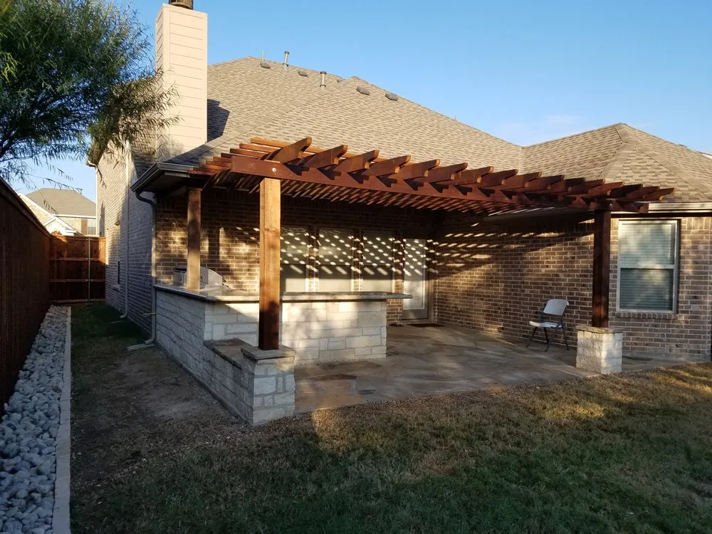 Local lawn mowing service in Dallas, TX - Grayscape Landscaping & Design