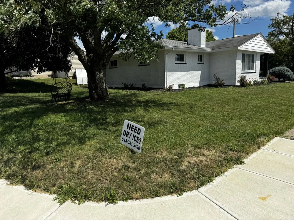 Affordable yard cleanup service for residential properties in Hamilton, OH by Grayscaping