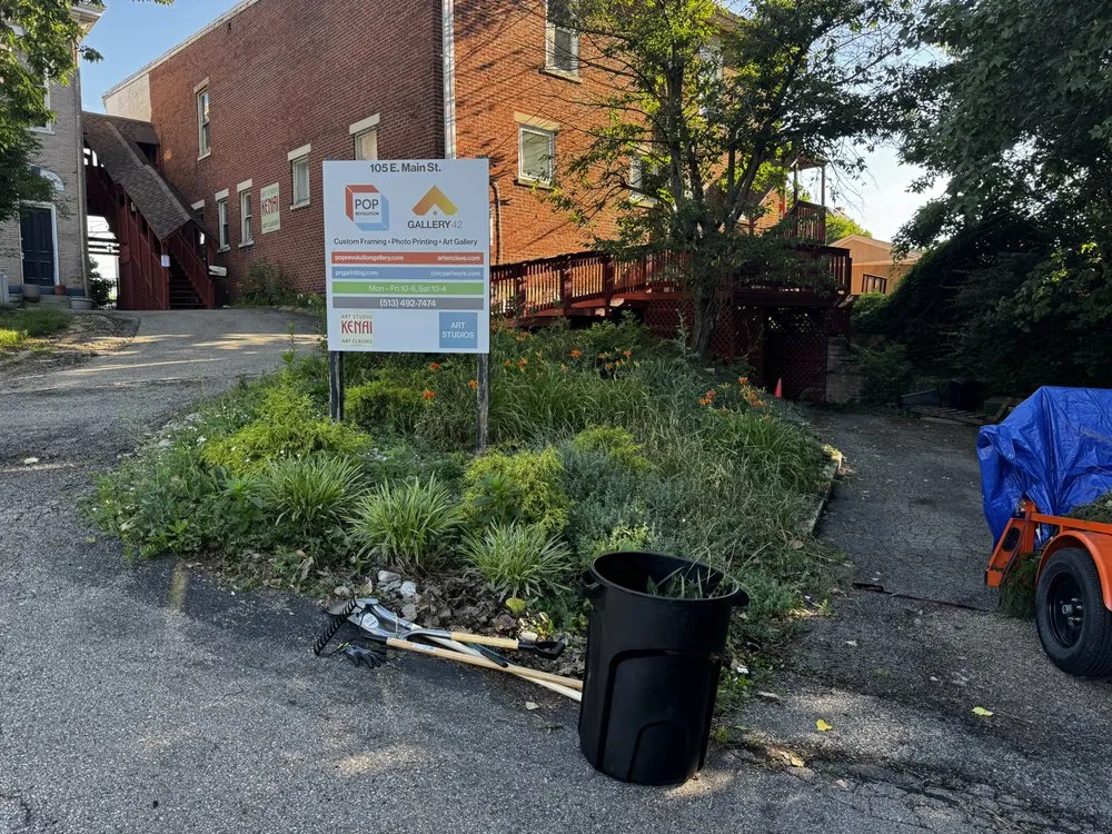 Professional outdoor landscaping in Hamilton, OH - Grayscaping