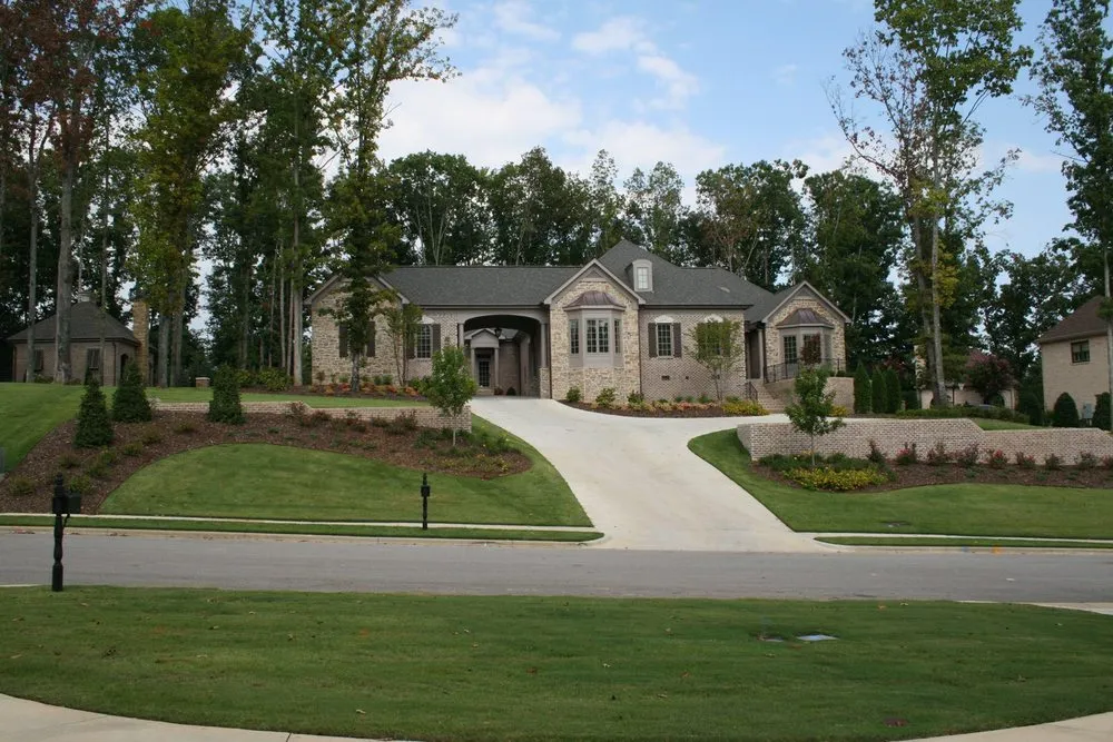 Local yard cleanup service in Athens, AL - Grayson Bailey Landscaping & Design