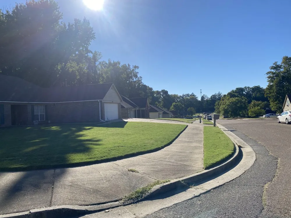 Local residential landscaping in Memphis, TN - Grayson's Landscaping & Lawn care