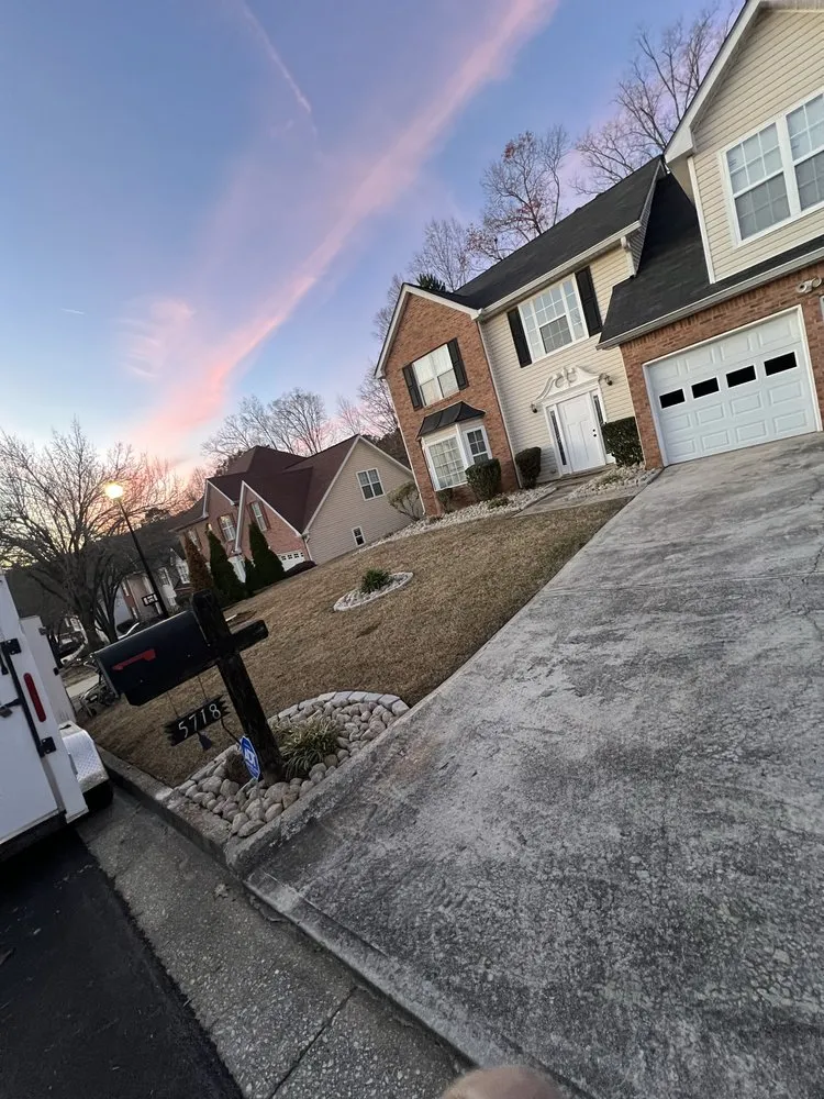 Affordable yard cleanup service in Atlanta, GA - Grazzcare Landscaping Services