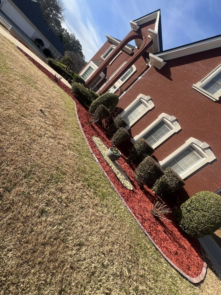 Expert yard maintenance in Atlanta, GA - Grazzcare Landscaping Services