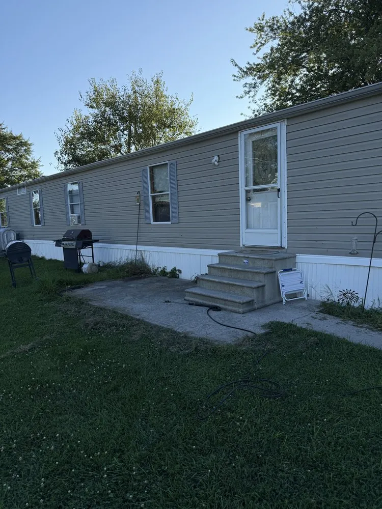 Expert lawn mowing service in Port Deposit, MD by GRD Services