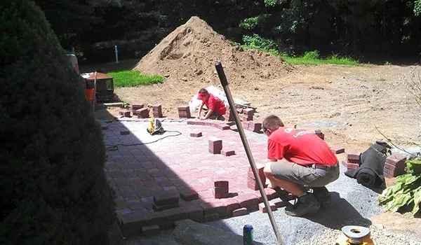 Affordable landscape installation experts serving Lee, NH - Great Cove Landscaping