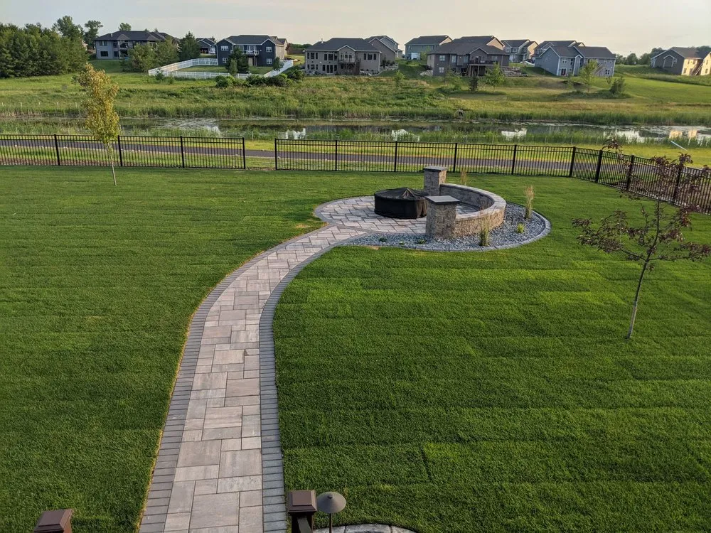 Local outdoor landscaping experts serving Appleton, WI - Great Escapes Handscaping